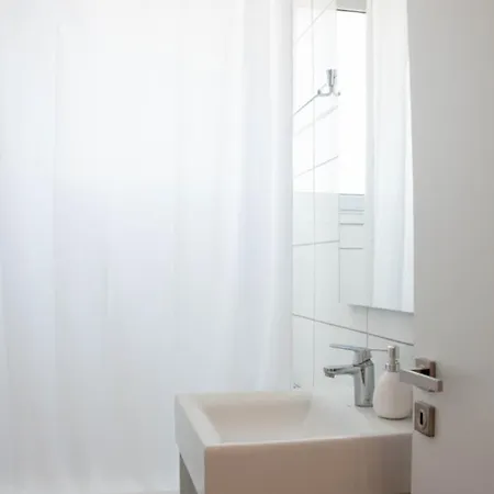Theasis City Center Flat