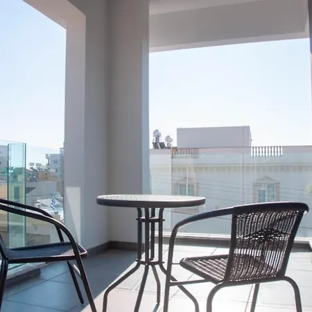 Theasis City Center Flat דירה *